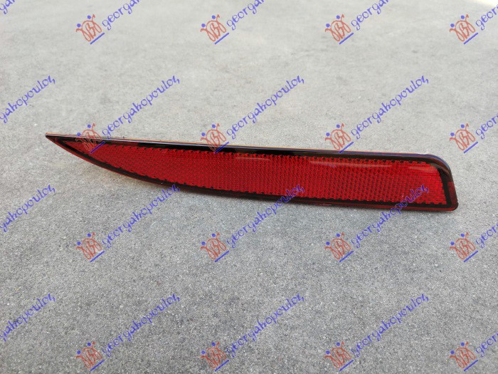 REAR BUMPER REFLECTOR (R-LINE)