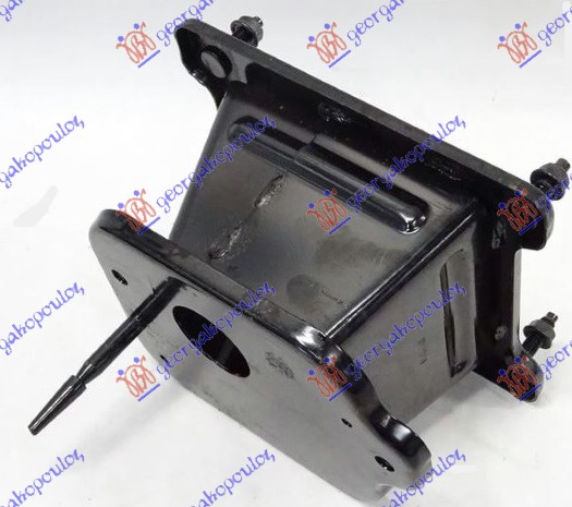 REAR BUMPER REINFORCEMENT BRACKET (O)