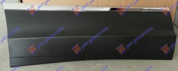 REAR DOOR MOULDING (WITH CHROME)